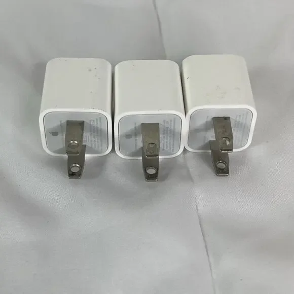 Apple USB-based Power adapter Charge iPhone iPad iPod Model A1385, Set Of 3