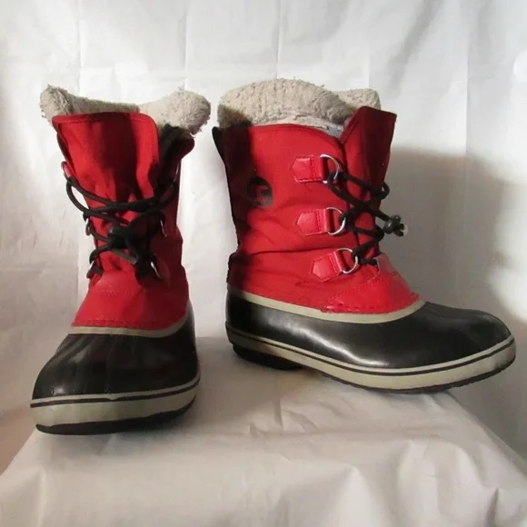 vintage Sorel Red and Black Winter Boots
