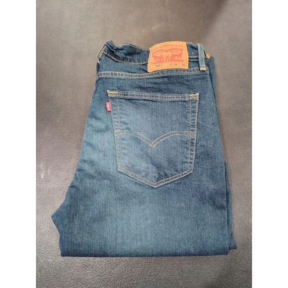 Levi's 514 Blue Jeans Men's 36x32 Medium Wash Straight EUC