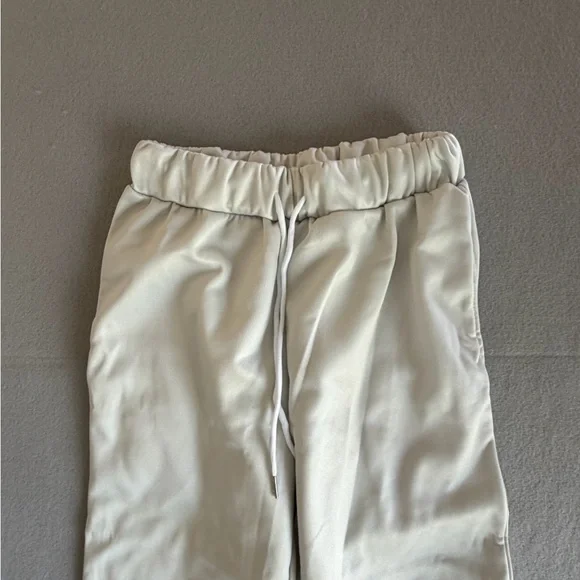 Youth Long Off White Pull On Elastic Draw String Waist Pant Size M #260750