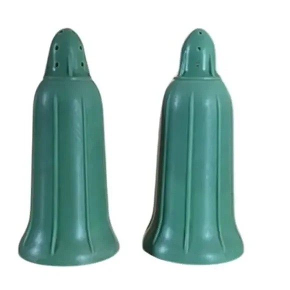 Vintage Hemcoware Salt Pepper Shaker Set Green Emerald City Art Deco Retro Sleek