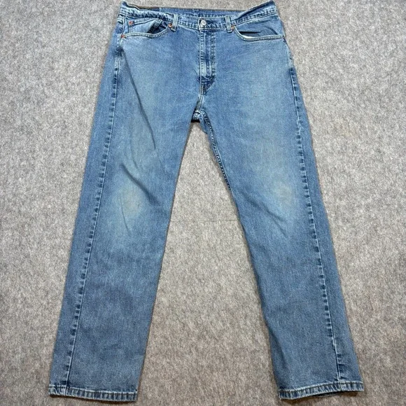 Levi's Jeans Men's Size W36 L30‎ Medium Wash Straight Leg Mid Rise Denim Pants
