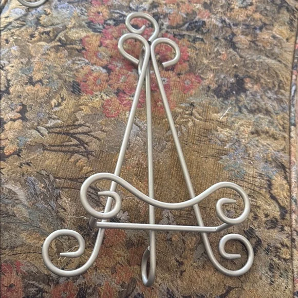 Elegant Metal Plate or Decor Stand