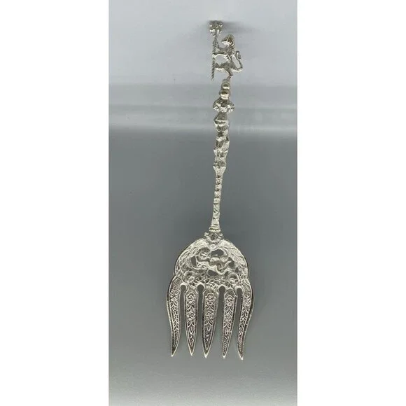 Vintage‎ Italy Silverplate Fork Salad Lion Ornate Cherub Design