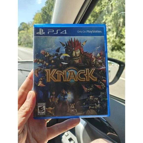 Knack (Sony PlayStation 4, 2013) w/ case