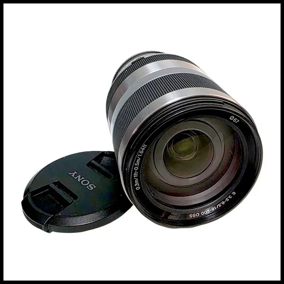 SONY 18-200mm F3.5-6.3 OSS (SEL18200) for Sony E mount With Lens Caps