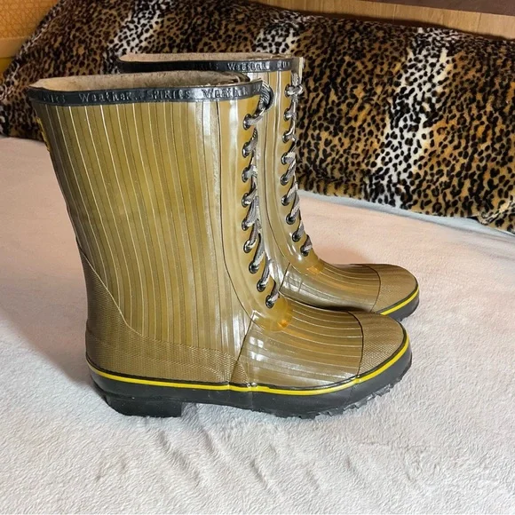 Brown Lace-Up Rain Boots