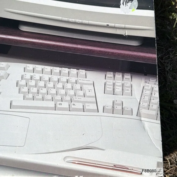 Belkin Under Desk Keyboard Drawer W/ Built‎ in Storage, Wrist Wrest (#F8B080)VTG