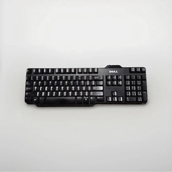 Dell SK-8115 L100 104-Key USB Wired Standard Keyboard 0DJ331 0RH659 Genuine OEM