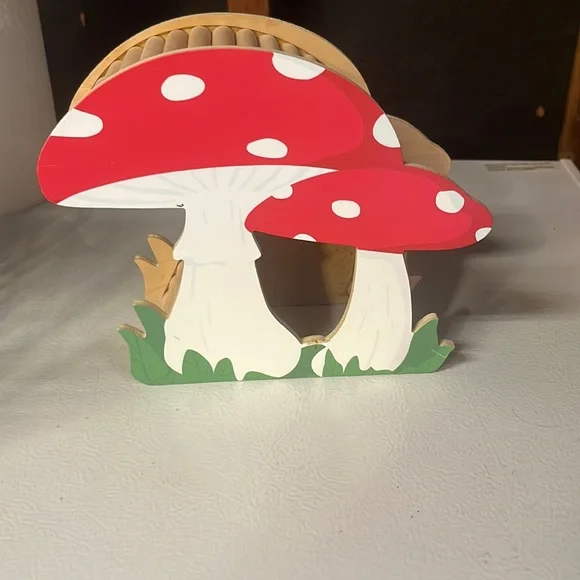 Mushroom hide