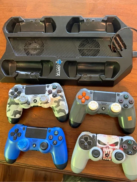 Ortz vertical stand for PlayStation 4, 4 Sony dual shock 4wireless controllers.