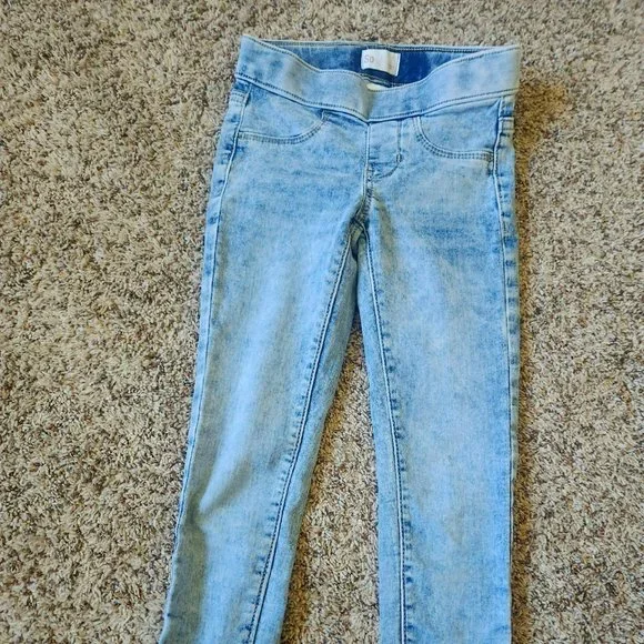 Girls size 7 So Jeans