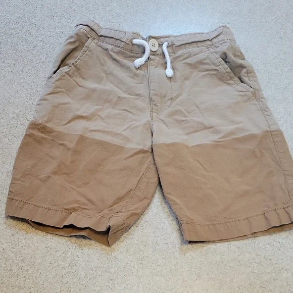 Roebuck & Company Tan Shorts SIZE 8