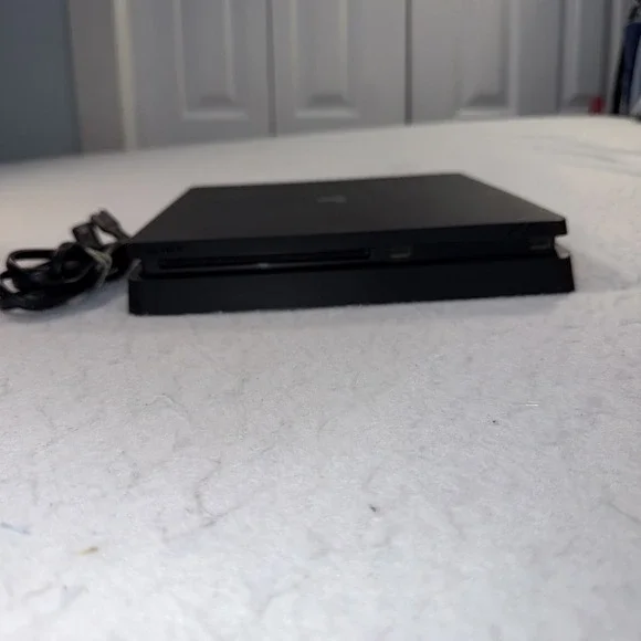 Sony PlayStation 4 Slim PS4 500GB Black Console Gaming System W Power Cord Works