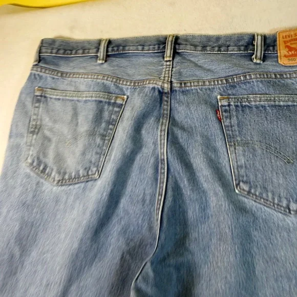 Levis 560 Comfort Fit Jeans Mens 46x30 Light Wash Relaxed Tapered Denim Blue