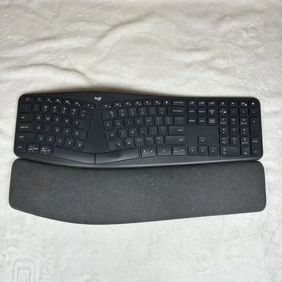 Logitech ERGO K860 Wireless Ergonomic Split Keyboard Bluetooth With usb Dongle