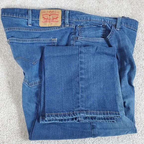LEVI's 541 Men's Blue Jeans Size 44X30 Actually Measures 42X27.5 (B)