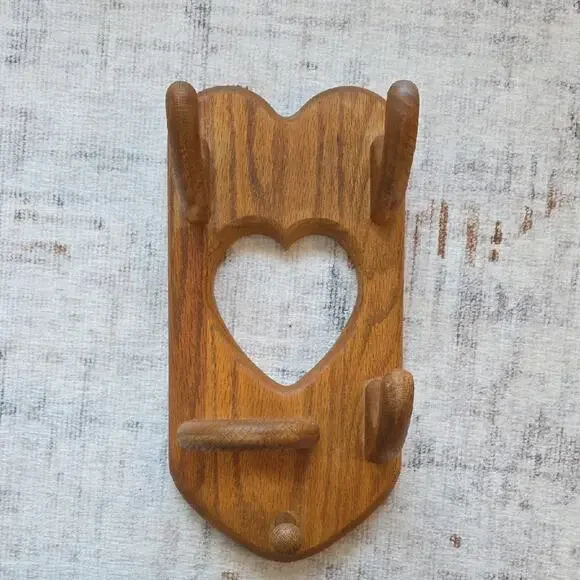 Vintage Heart-Shaped Wooden Wall Hook Cottage Core Nostalgia 80s 90s