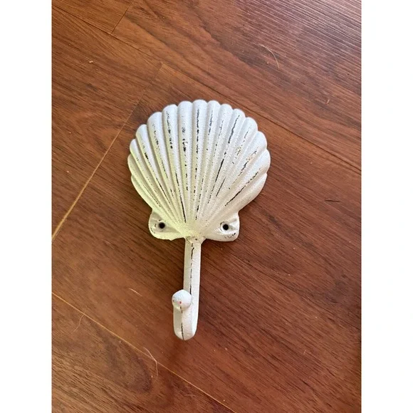 Vintage Cast Iron Seashell Wl Hook Distressed White Scallop‎ Coastal Beach Decor