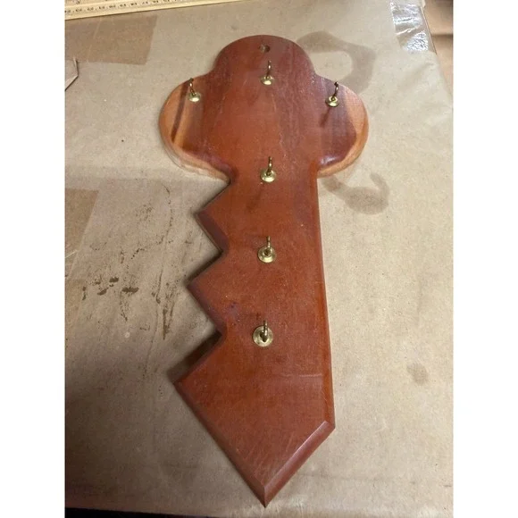 Vintage Wooden Skeleton Key Wall Mounted Key Holder 6 Hooks Rustic Entryway Deco