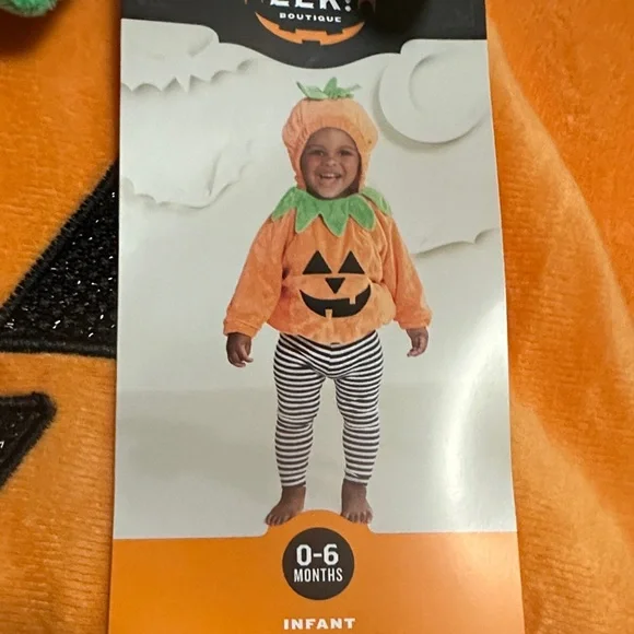 Hyde and Eek Infant Pumpkin Costume Orange and Green 0-6 Months