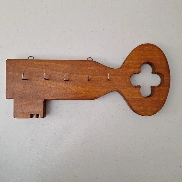 Vintage Wood Wooden Key Shaped Key Holder Rack 6 Hooks See Pics/Desc 12