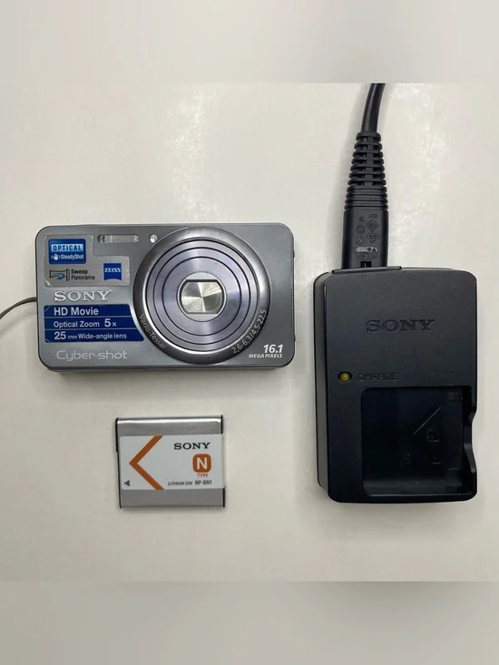 Sony Cyber-shot DSC-W570 Y2K Silver Digicam Bundle