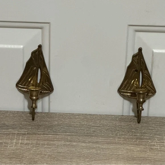 Brass Sailboat Candle Stick Holders Nautical Cottage Home Decor Wall Mounted Pr.