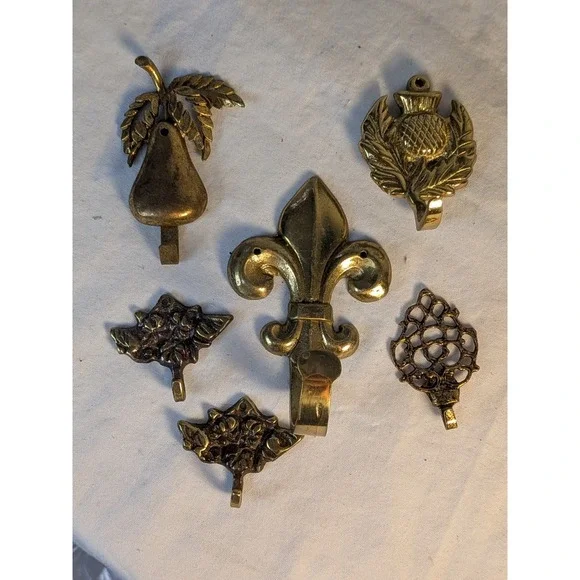 Solid Brass Wall Hooks Vintag Lot of 6 Pear Fleur De Lis Thistle Grapes Decorat