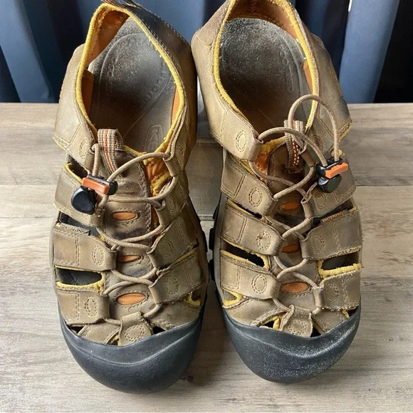 Keen Newport Brown Leather Sandal Waterproof Outdoor Hiking Men's 10.5‎
