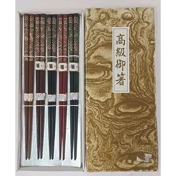 Vintage NOS Made In Japan 5 Pairs Chopsticks Lacquered Floral Pattern U308