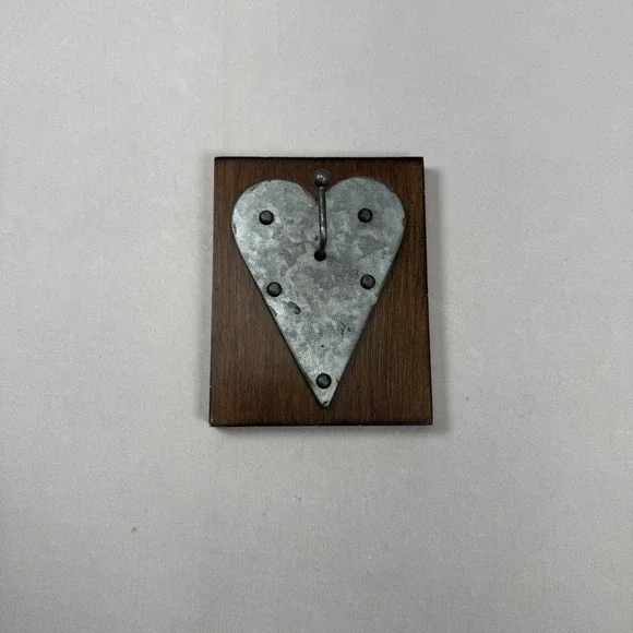 Rustic Wood/Metal Heart shaped Wall Hook