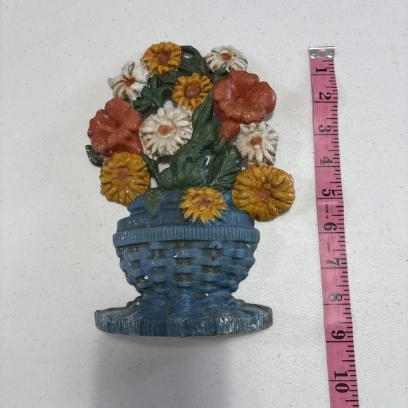 Vintage‎ Cast Iron Flowers In Basket Wall Hanging Decor