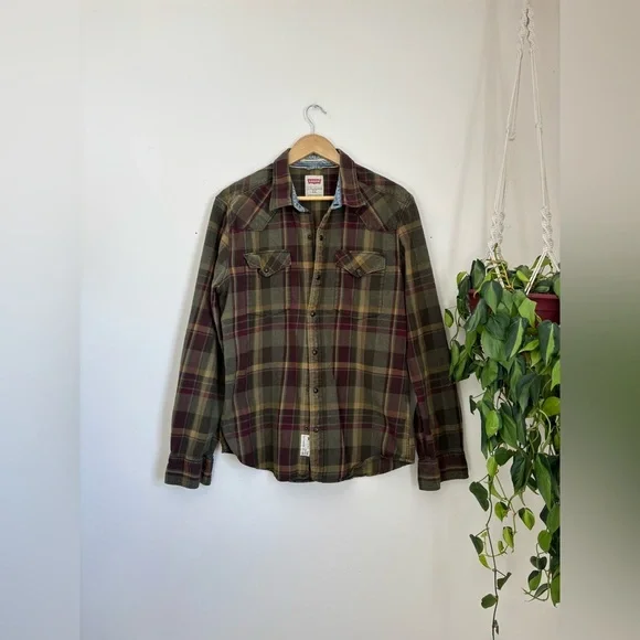 Levi’s Snap Button Flannel