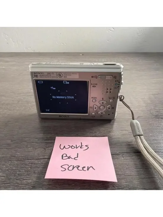 Sony Cybershot DSC T-1 Camera WORKS BAD SCREEN CAMERA ONLY