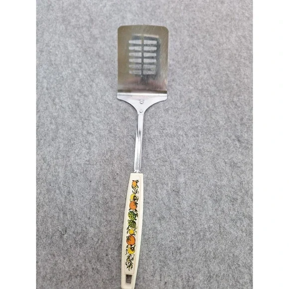 Vintage EKCO Slotted Spatula Plastic Handle Chrome Tomatoes Vegetables Retro