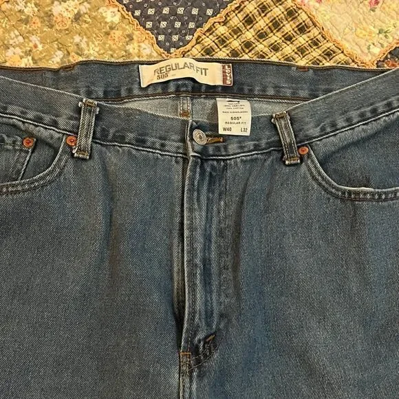 Levi’s regular fit 505