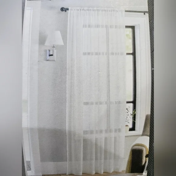Threshold curtain