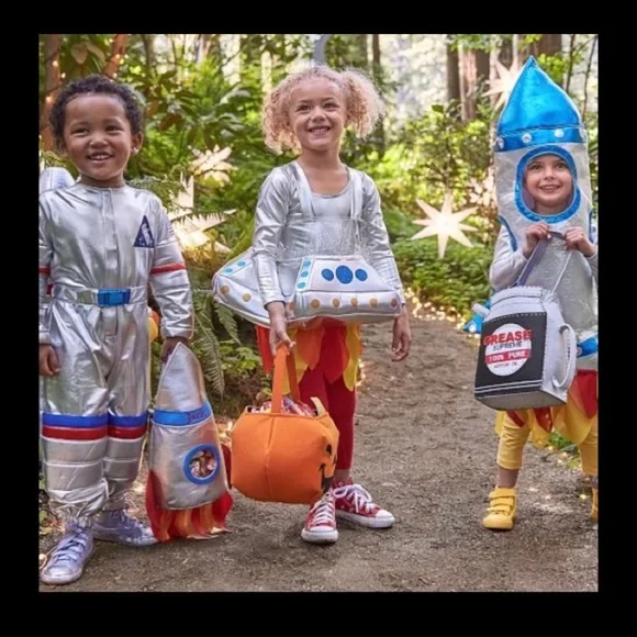 Pottery Barn UFO kids Costume Light Up NWT