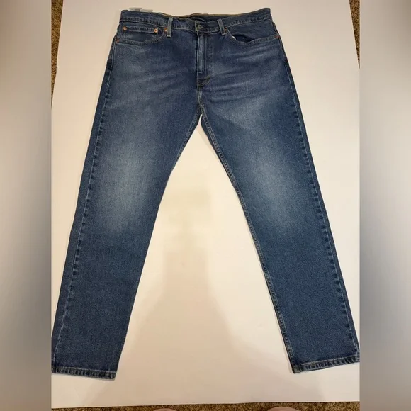 Classic Men's Levi’s Blue Straight-Leg Jeans
