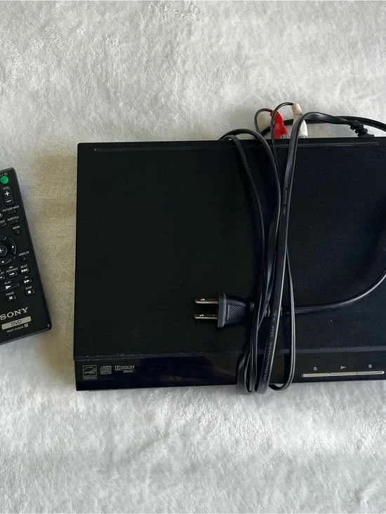 Sony Black DVD Player with Remote and Cables