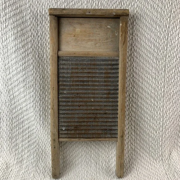 Vintage Washboard Wooden Laundry Farmhouse Wall Hanger Decor Possibly Antique?‎
