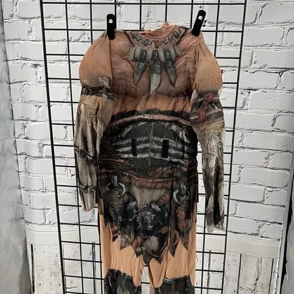 Gently used Warcraft suit for kids