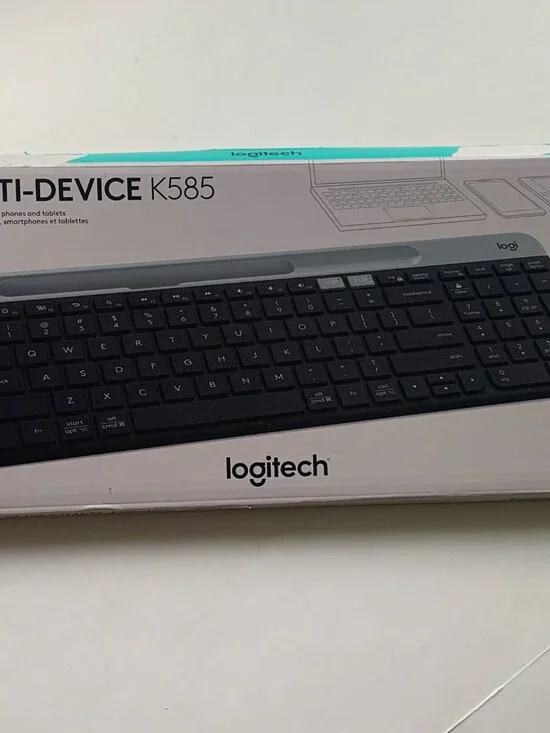 Logitech K585 Slim Wireless USB Unifying Receiver & Bluetooth Keyboard Graphite