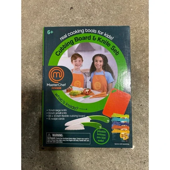 MasterChef Junior‎ Knife & Cutting Board Set