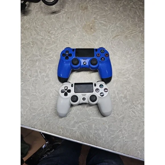 Sony PS4 Controller Set See Description