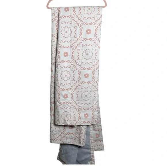 Pottery‎ Barn Kids Pink Floral Flocked Blackout Curtain Panel 44x84