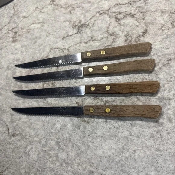 4 Vintage Stainless Steel Steak Knives Wood Handle Dainty Petite Japan Knife Set