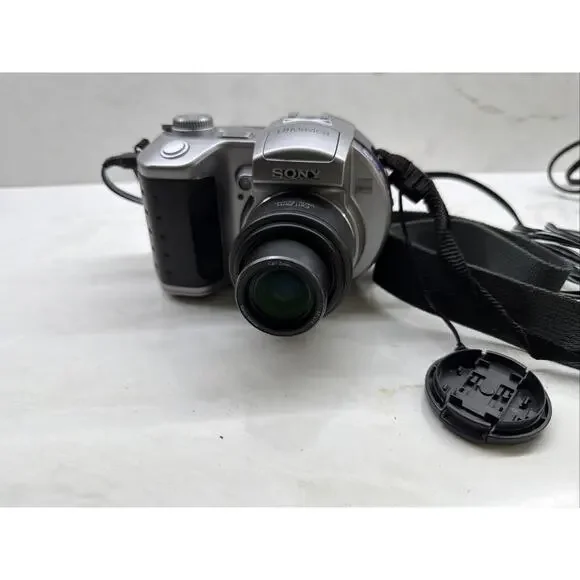 SONY MAVICA MVC-CD400 4.0MP DIGITAL CAMERA NEEDS NEW BATTERY AND CHARGER I3.3