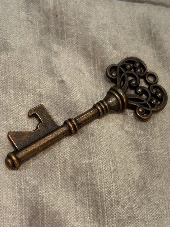 Ornate Decorative Wall Key Hook in Bronze Finish 3” Key